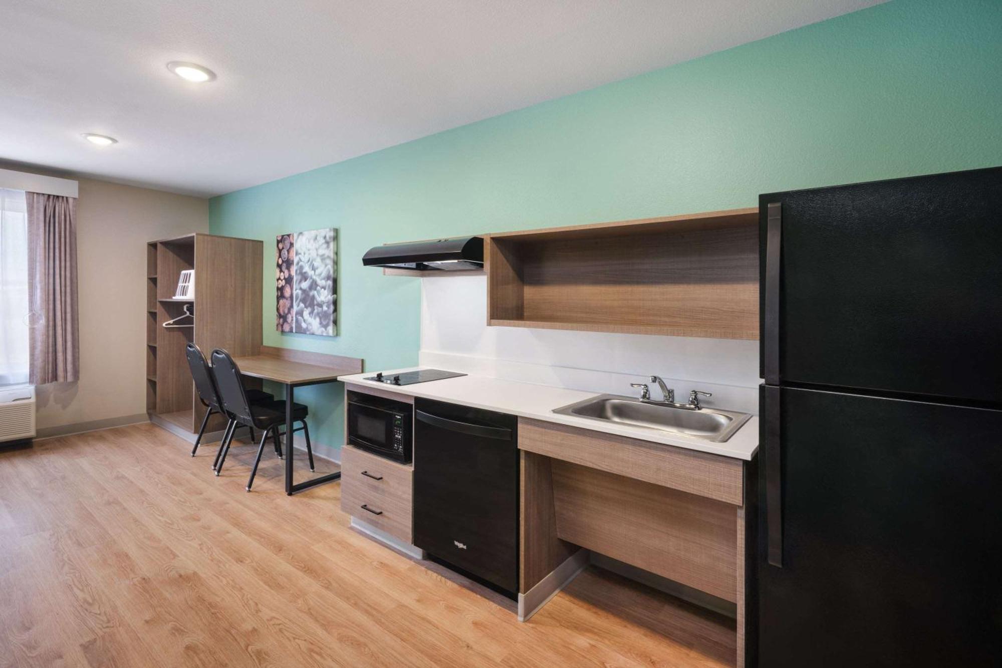 Echo Suites Extended Stay By Wyndham Nashville/ แกลลาทิน ภายนอก รูปภาพ